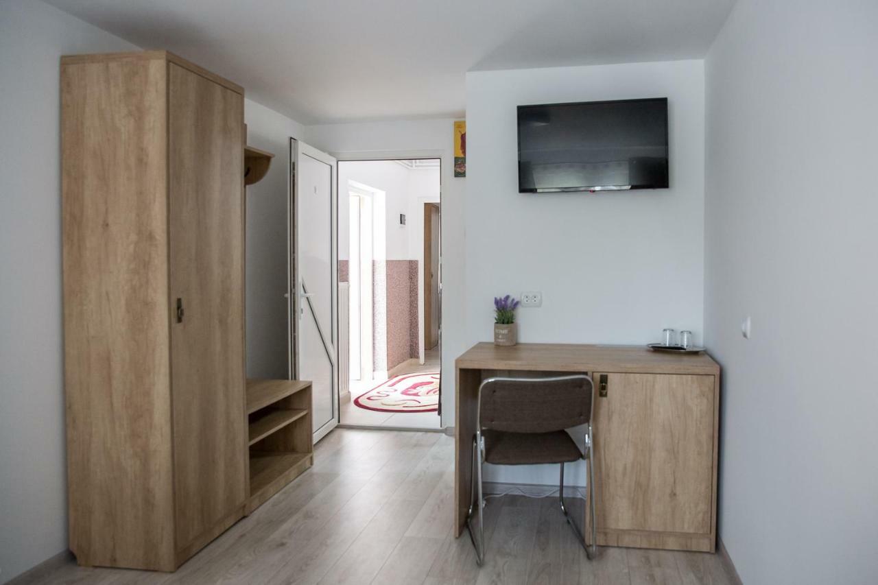 Casa Burduhos Ξενοδοχείο Câmpulung Moldovenesc Εξωτερικό φωτογραφία
