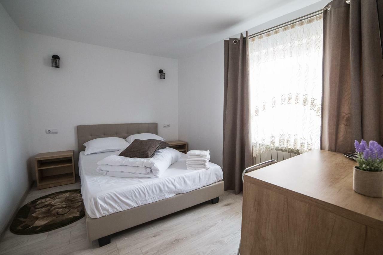 Casa Burduhos Ξενοδοχείο Câmpulung Moldovenesc Εξωτερικό φωτογραφία
