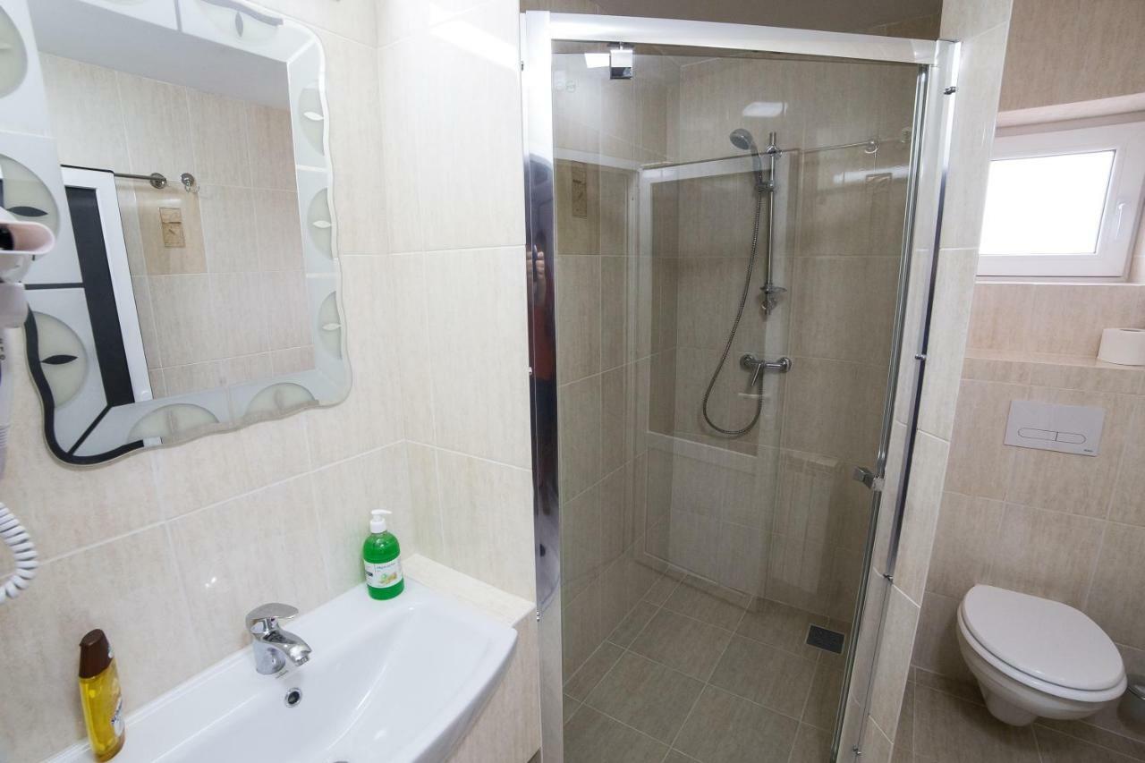 Casa Burduhos Ξενοδοχείο Câmpulung Moldovenesc Εξωτερικό φωτογραφία