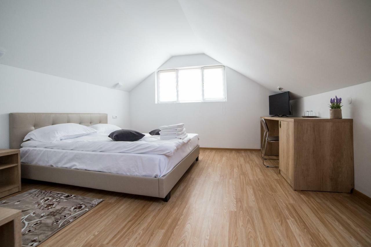 Casa Burduhos Ξενοδοχείο Câmpulung Moldovenesc Εξωτερικό φωτογραφία