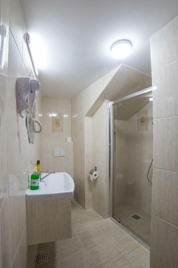 Casa Burduhos Ξενοδοχείο Câmpulung Moldovenesc Εξωτερικό φωτογραφία