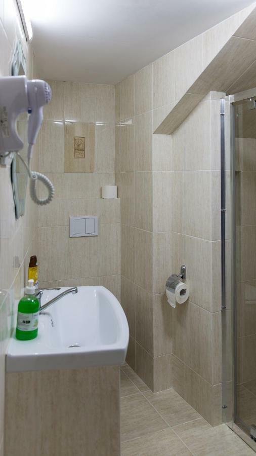 Casa Burduhos Ξενοδοχείο Câmpulung Moldovenesc Εξωτερικό φωτογραφία