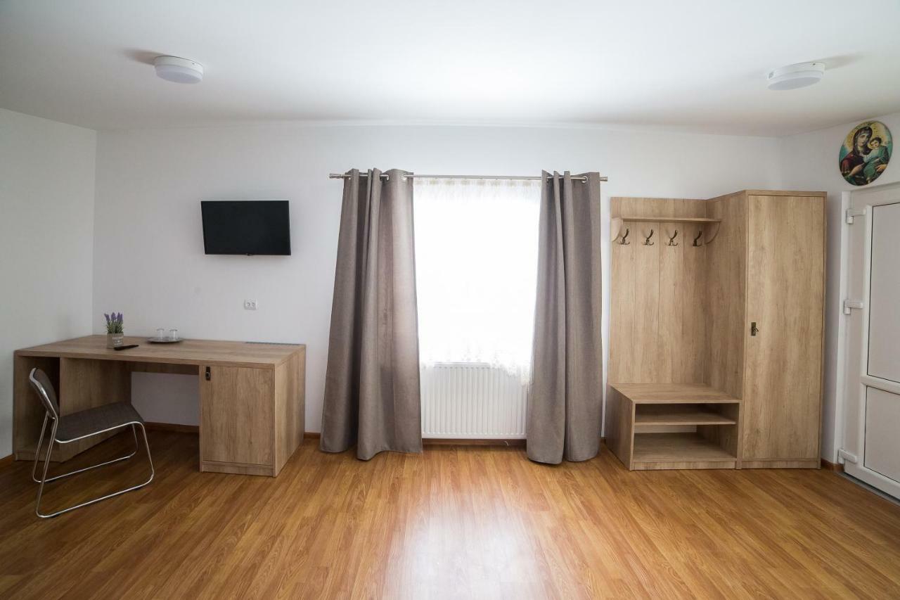 Casa Burduhos Ξενοδοχείο Câmpulung Moldovenesc Εξωτερικό φωτογραφία